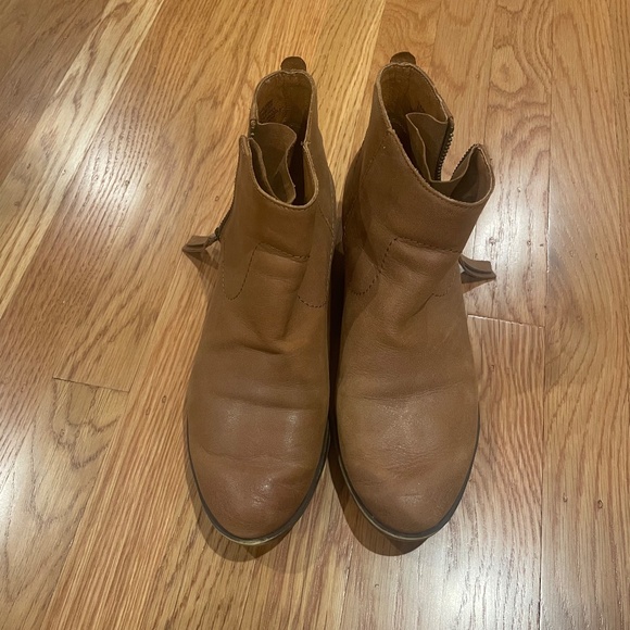 Lucky Brand Blandre Ankle Boot - Picture 7 of 8